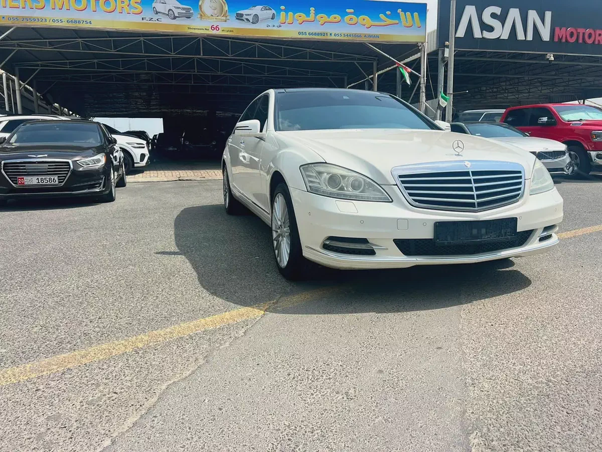 Mercedes-Benz S-Class S 300 2012 GCC Specs