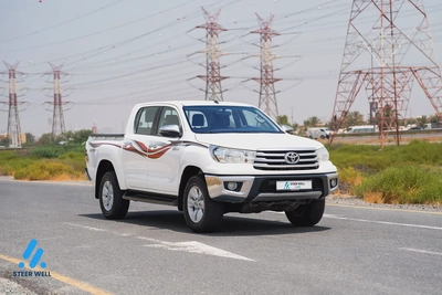 2020 Toyota Hilux SR5 2.7L Petrol Manual 4WD | Double Cab Pickup | GCC Specs-2