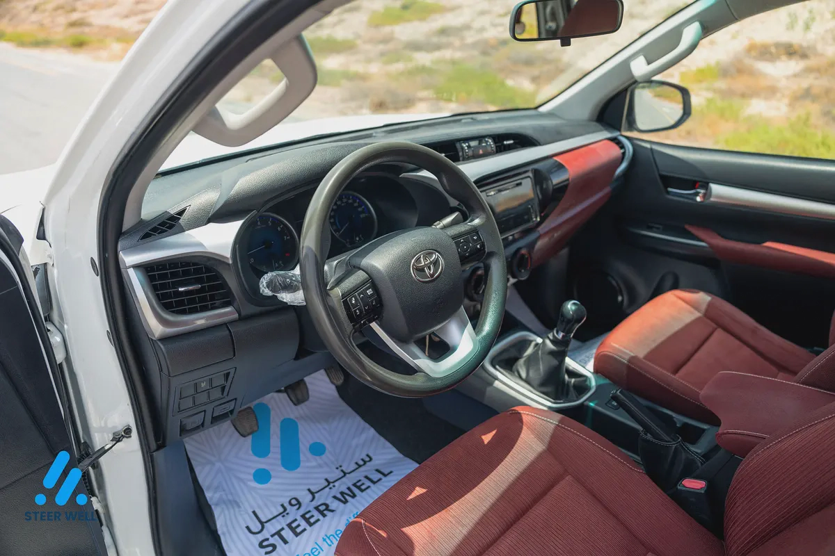 2020 Toyota Hilux SR5 2.7L Petrol Manual 4WD | Double Cab Pickup | GCC Specs-14-14