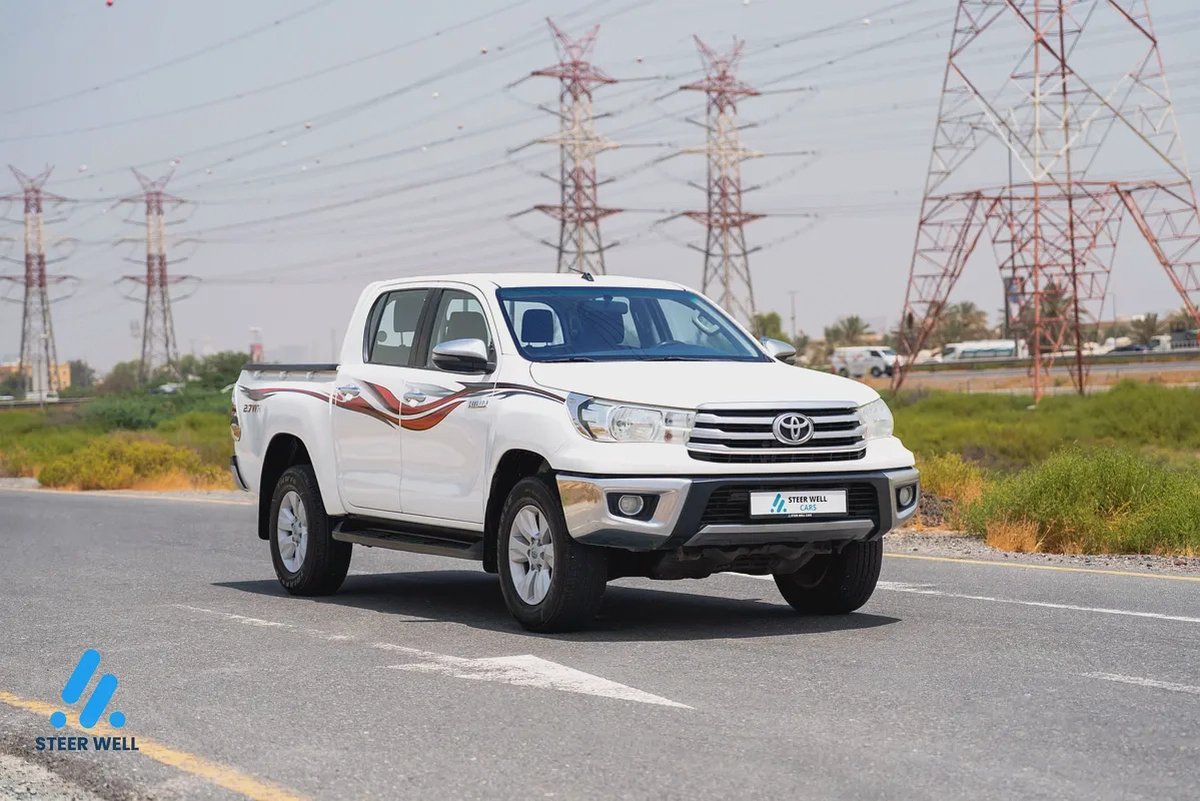 2020 Toyota Hilux SR5 2.7L Petrol Manual 4WD | Double Cab Pickup | GCC Specs-2-2
