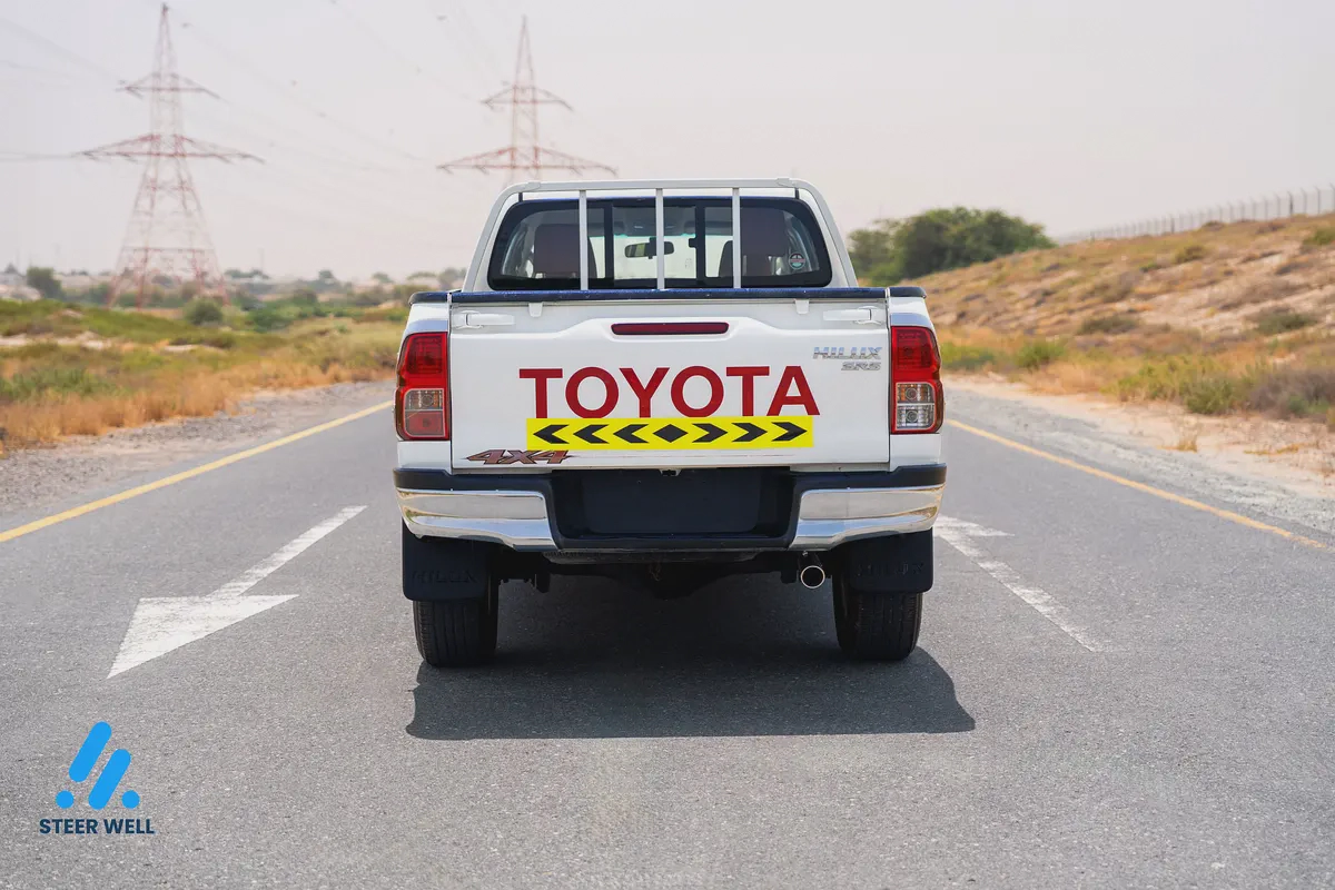 2020 Toyota Hilux SR5 2.7L Petrol Manual 4WD | Double Cab Pickup | GCC Specs-6-6