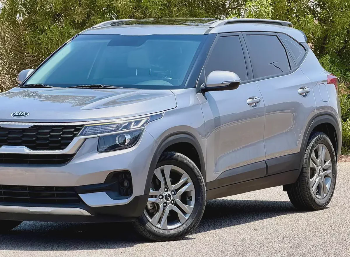 740-Monthly l GCC l Sunroof, Full Option I Accident Free-14-14