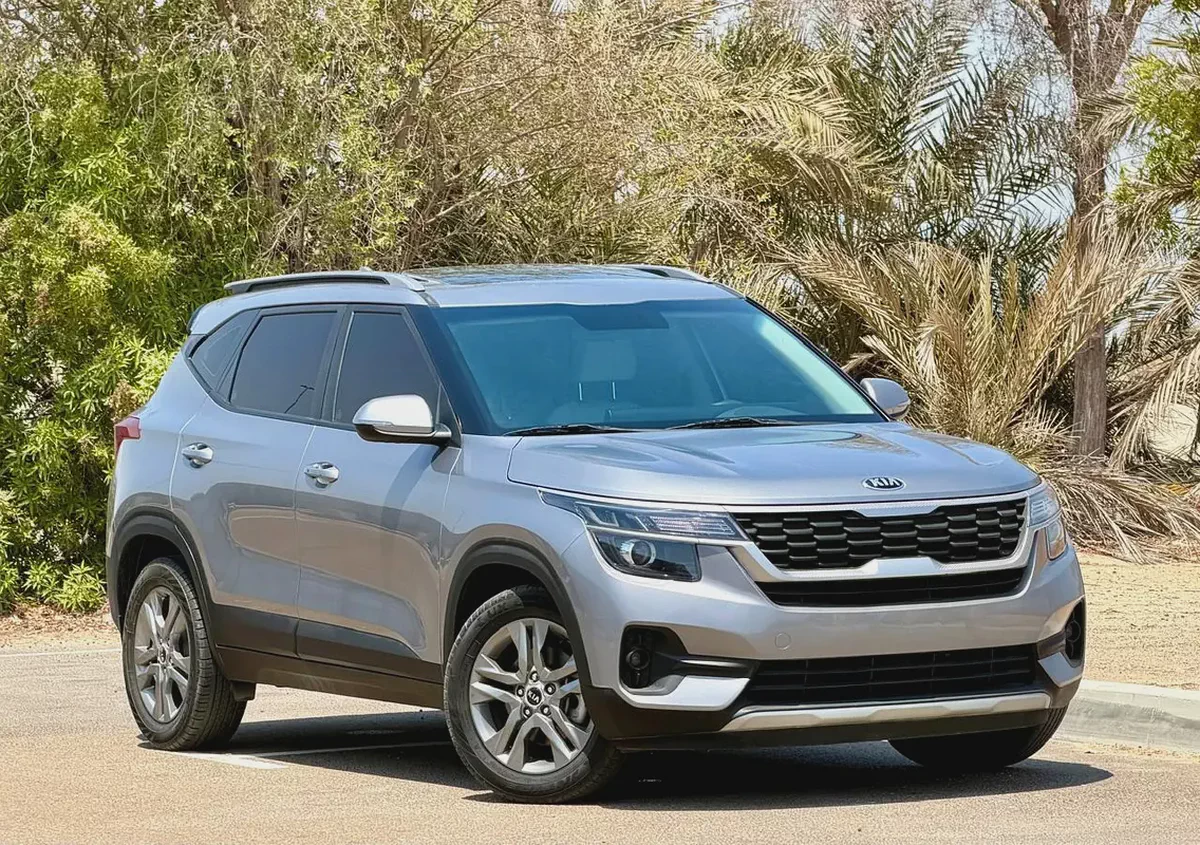 740-Monthly l GCC l Sunroof, Full Option I Accident Free-1-1