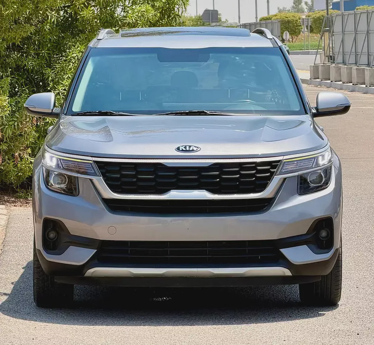 740-Monthly l GCC l Sunroof, Full Option I Accident Free-2-2