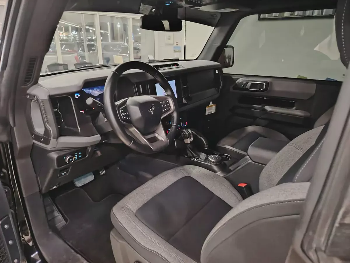 2023 Ford Bronco Base - American Specs - Like New!-5-5