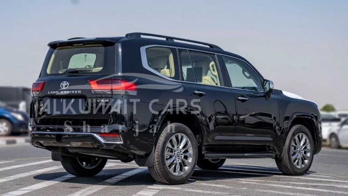Toyota Land Cruiser VXR TOYOTA LAND CRUISER LC300 VXR 3.3D AT MY2025 – BLACK-3-0