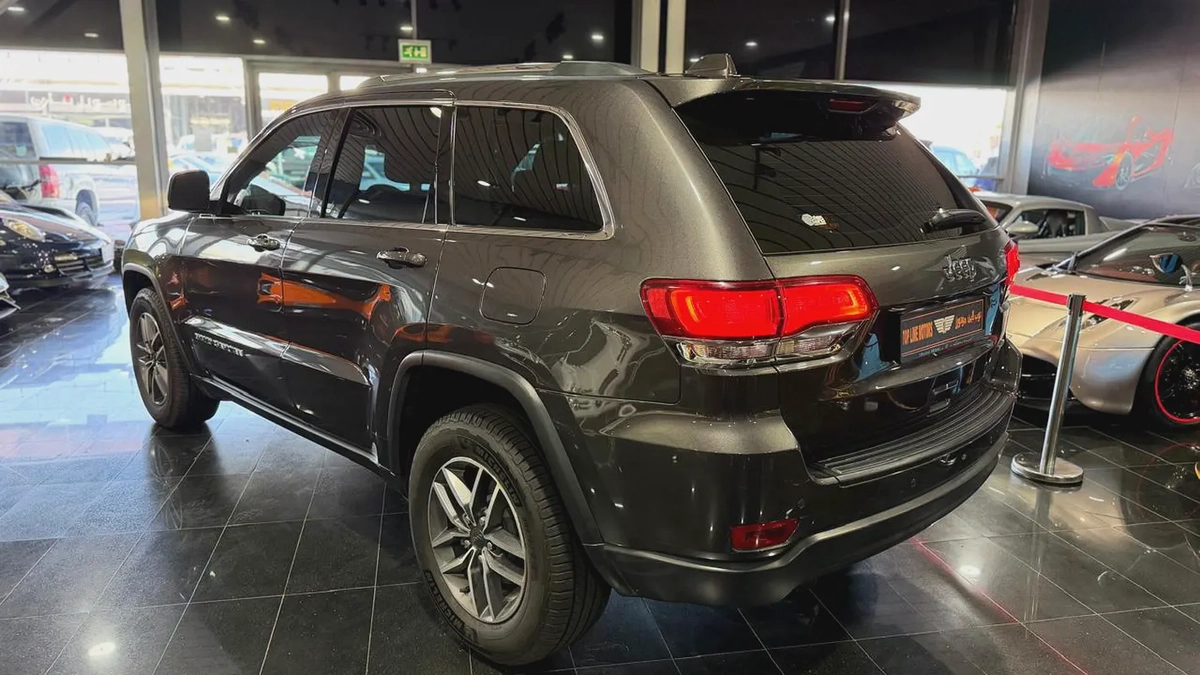 JEEP GRAND CHEROKEE , V6 , GCC , FULL SERVICE HISTORY FROM DEALER , MINT CONDITION-9-9