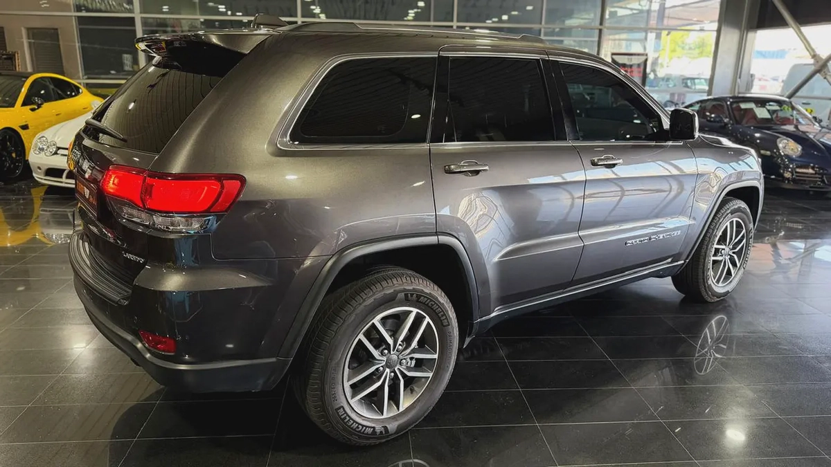 JEEP GRAND CHEROKEE , V6 , GCC , FULL SERVICE HISTORY FROM DEALER , MINT CONDITION-8-8