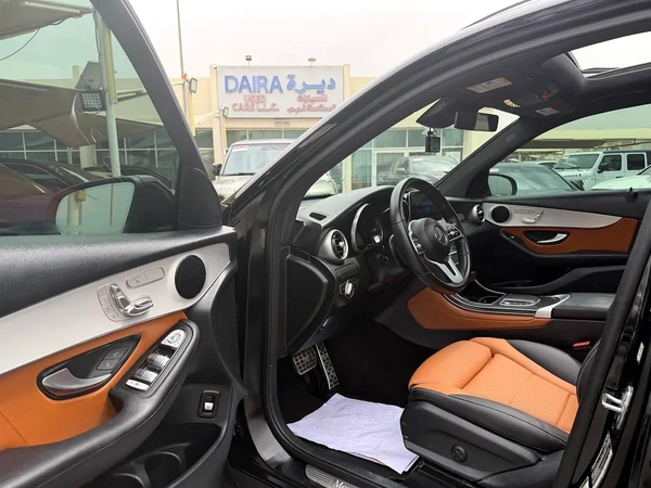 Mercedes-Benz GLC 300 AMG 2021 - American Specs
