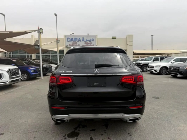 Mercedes-Benz GLC 300 AMG 2021 - American Specs