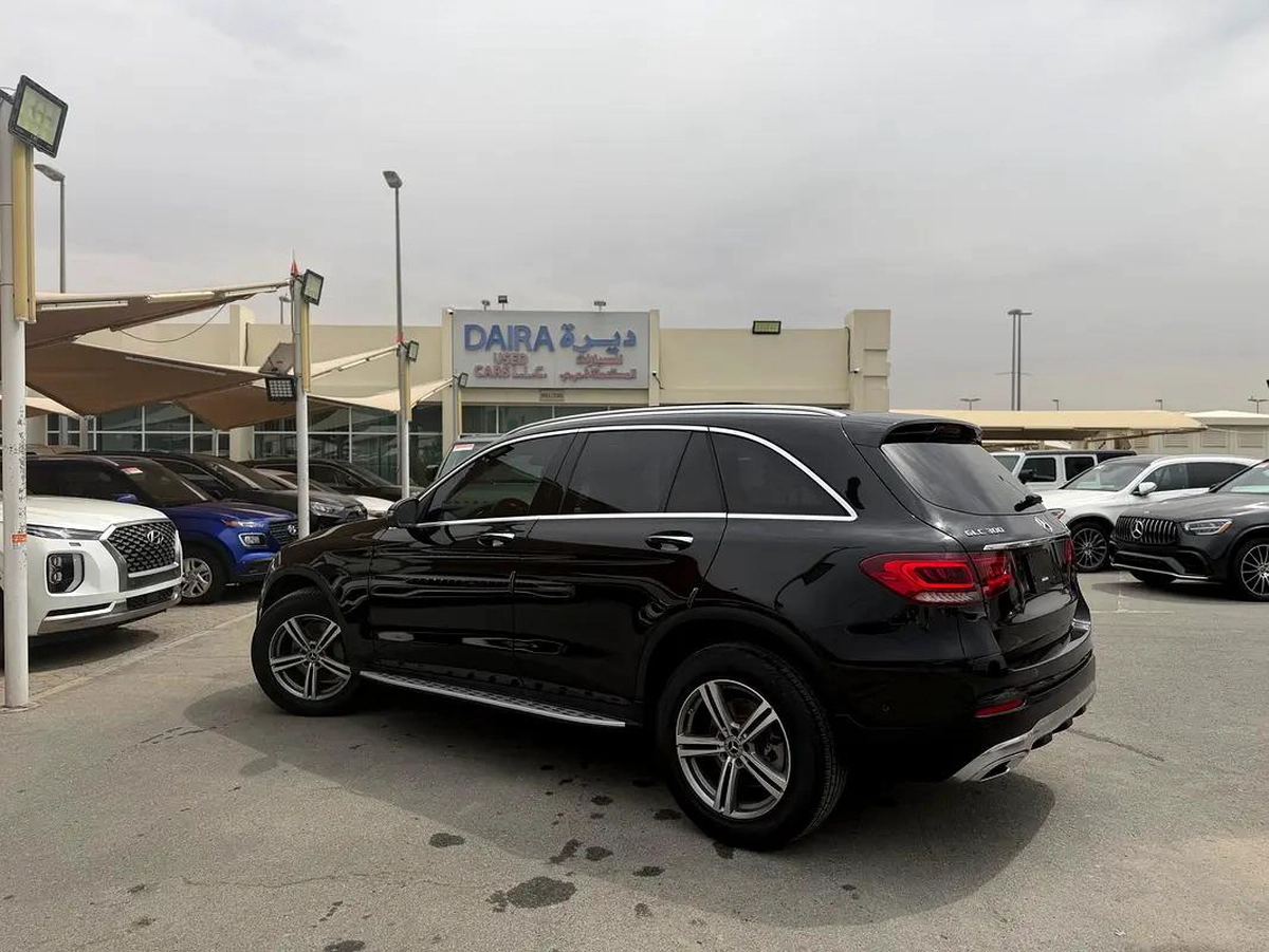Mercedes-Benz GLC 300 AMG 2021 - American Specs-10-10