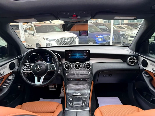 Mercedes-Benz GLC 300 AMG 2021 - American Specs