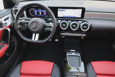 A200 AMG - GCC SPECS - UNDER WARRANTY / SERVICE CONTRACT 105,000 KM FROM GARGASH - ACCIDENT FREE --11