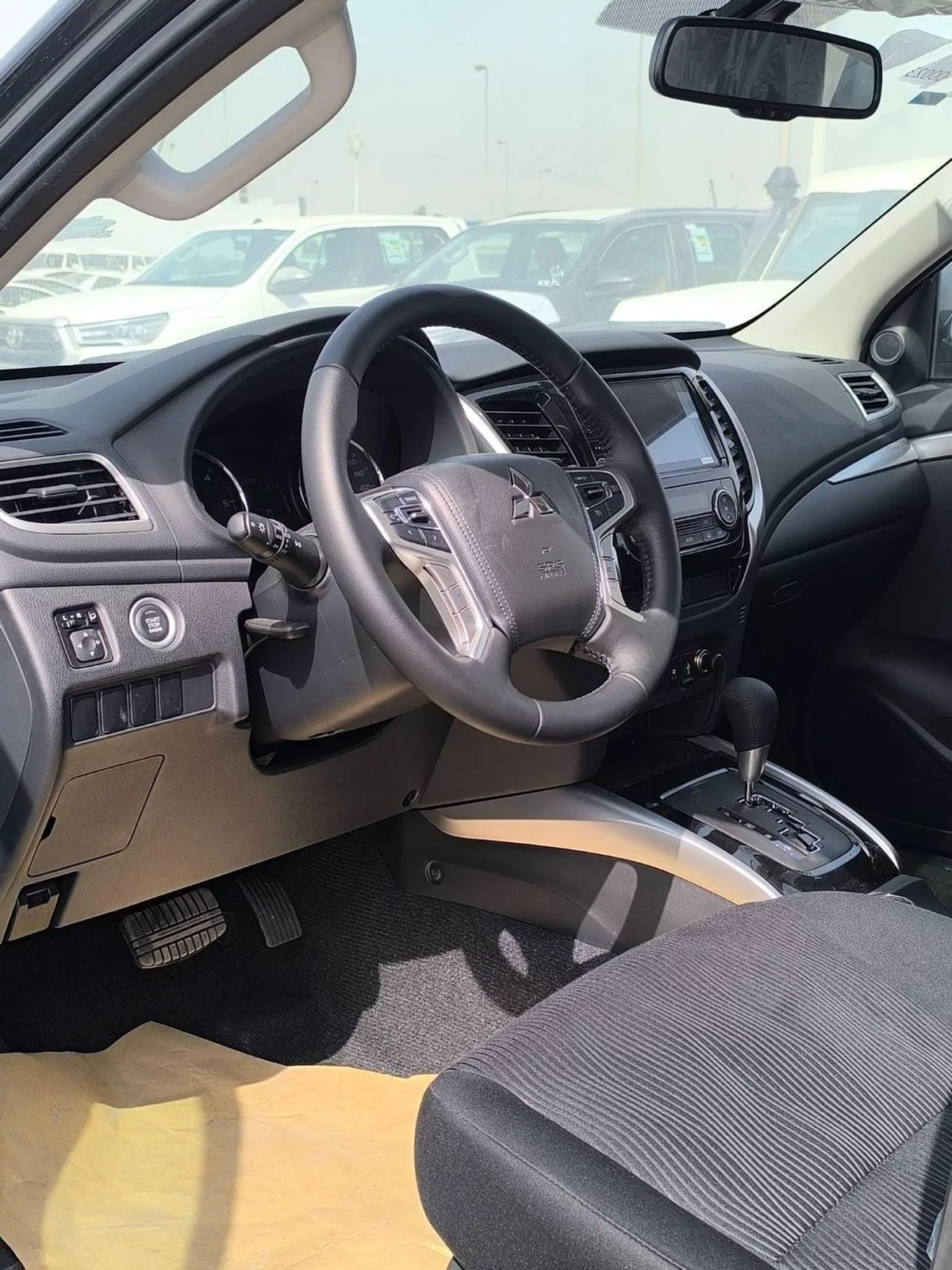 Mitsubishi Montero Sport GLS HIGHLINE MONTERO SPORT 2.5L 4WD DIESEL-8-0