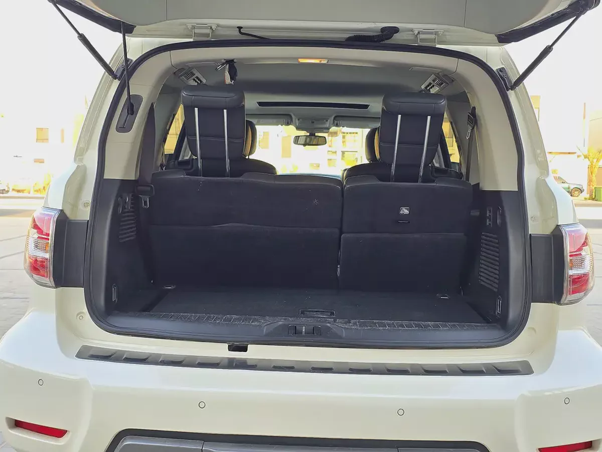 Nissan Armada SL 2019 - American Specs - Excellent Condition-14-14