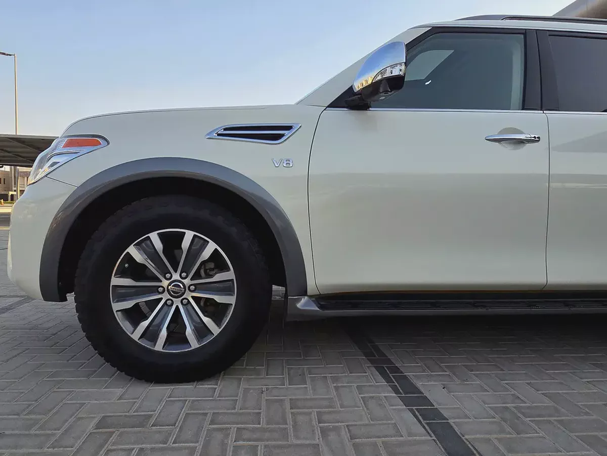 Nissan Armada SL 2019 - American Specs - Excellent Condition-16-16