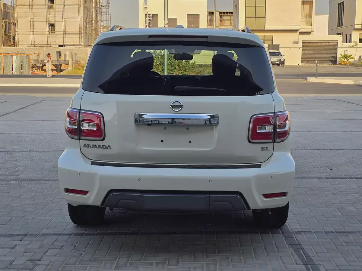 Nissan Armada SL 2019 - American Specs - Excellent Condition-2-2