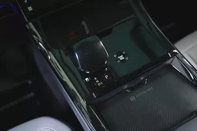 Range Rover Sport SV Edition One-Carbon FiberTrim-Meridian Signature Sound System-Warranty Available-13