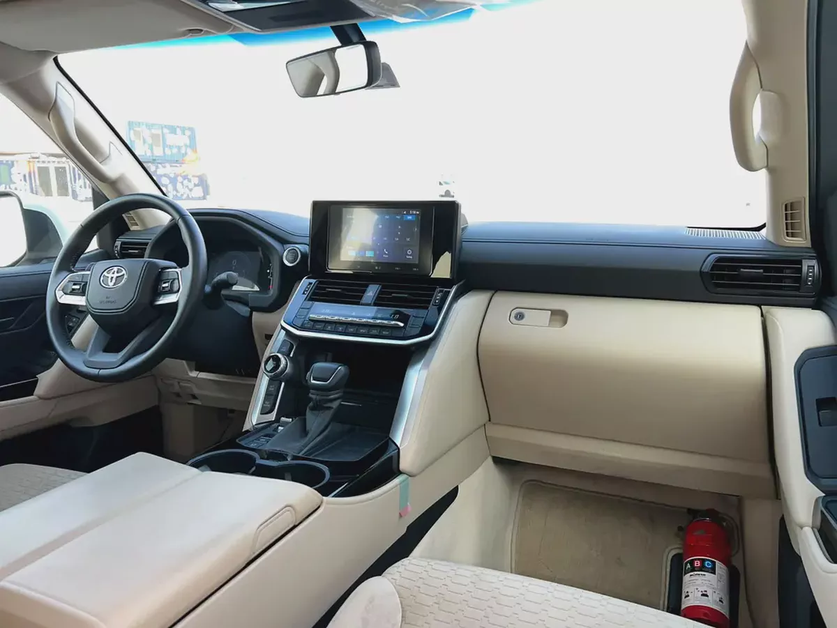 Brand New 2025 Toyota Land Cruiser EXR - GCC Specs-12-12