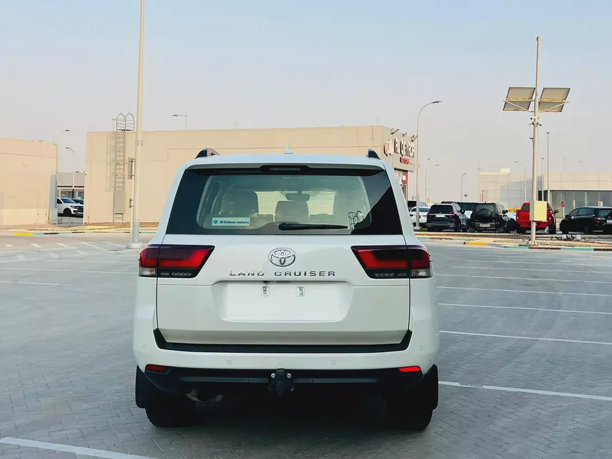 Brand New 2025 Toyota Land Cruiser EXR - GCC Specs-18-18