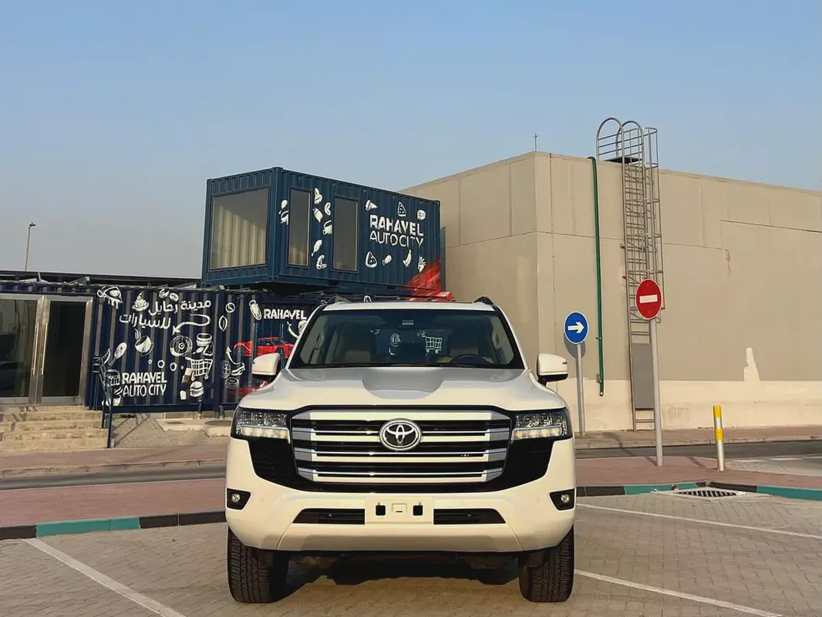 Brand New 2025 Toyota Land Cruiser EXR - GCC Specs-4-4