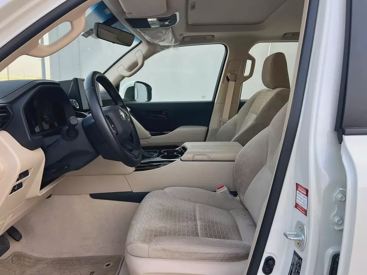 Brand New 2025 Toyota Land Cruiser EXR - GCC Specs-8-8