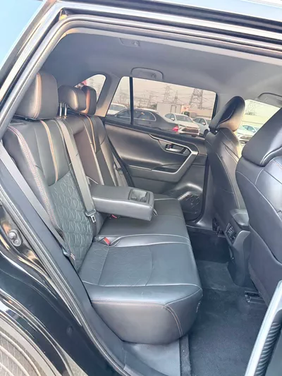 Toyota RAV4 ADVENTURE full option-16