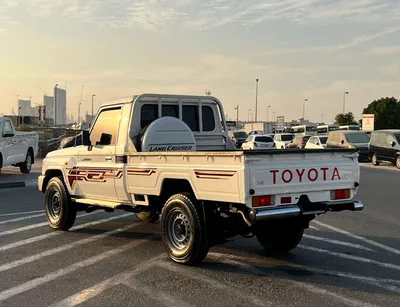 Toyota Land Cruiser Pick Up  2018 Toyota Land Cruiser Pick up - Single Cabin - 4.0L V6 - AWD 4x4 - Patrol Manual - Fully Maintain-4