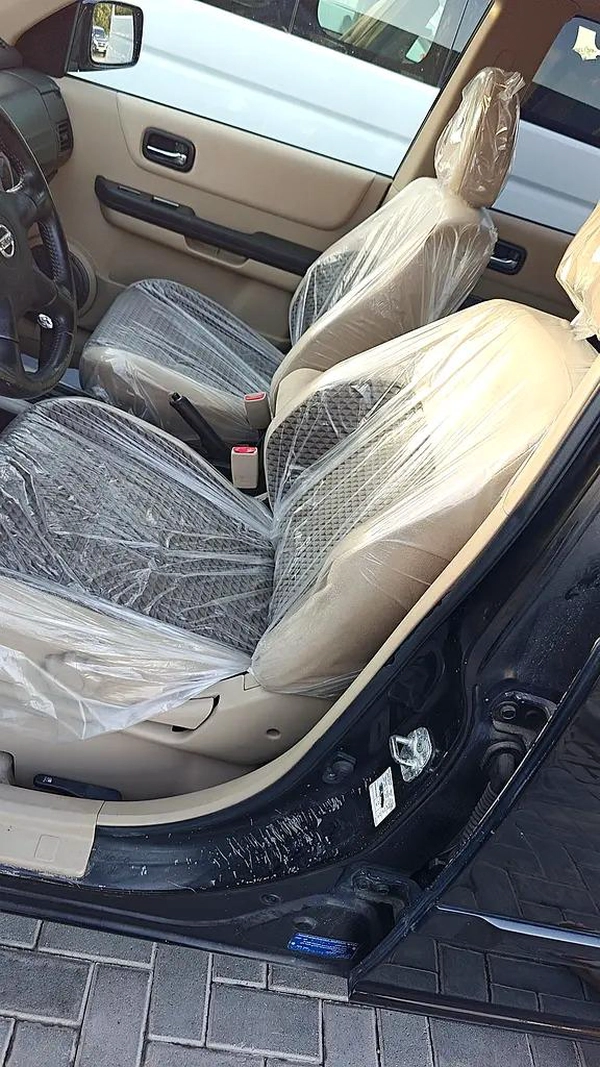 Nissan X-Trail GCC Spec 2010, 211,345 KMS, well-maintained, reliable engine, smooth drive. Spacious