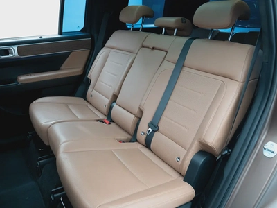 2025 Hyundai Santa Fe SE | GCC Specs | Low Mileage-9