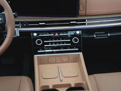 2025 Hyundai Santa Fe SE | GCC Specs | Low Mileage-13