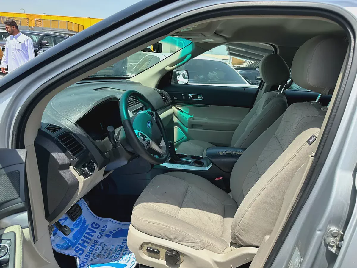 ford Explorer 2013 silver color GCC calen car-9-9