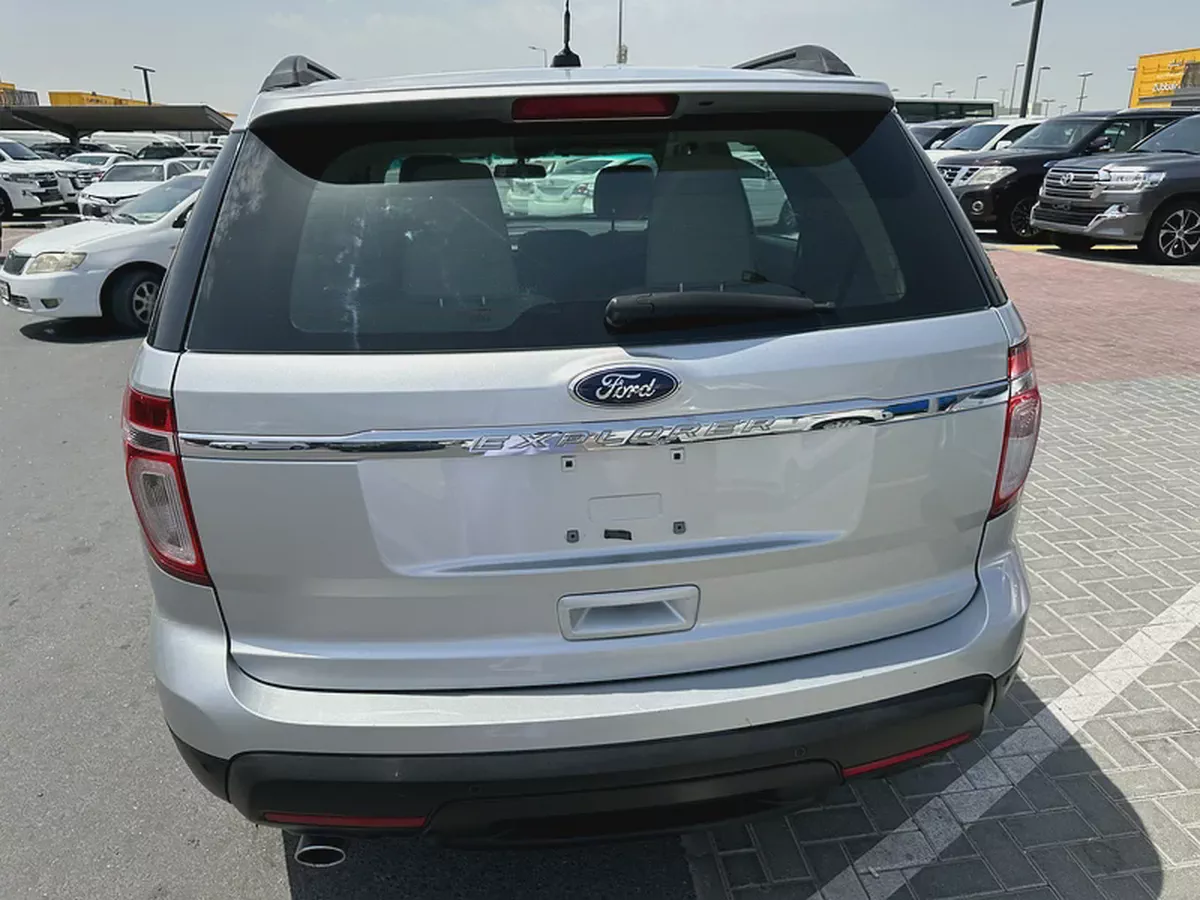 ford Explorer 2013 silver color GCC calen car-3-3