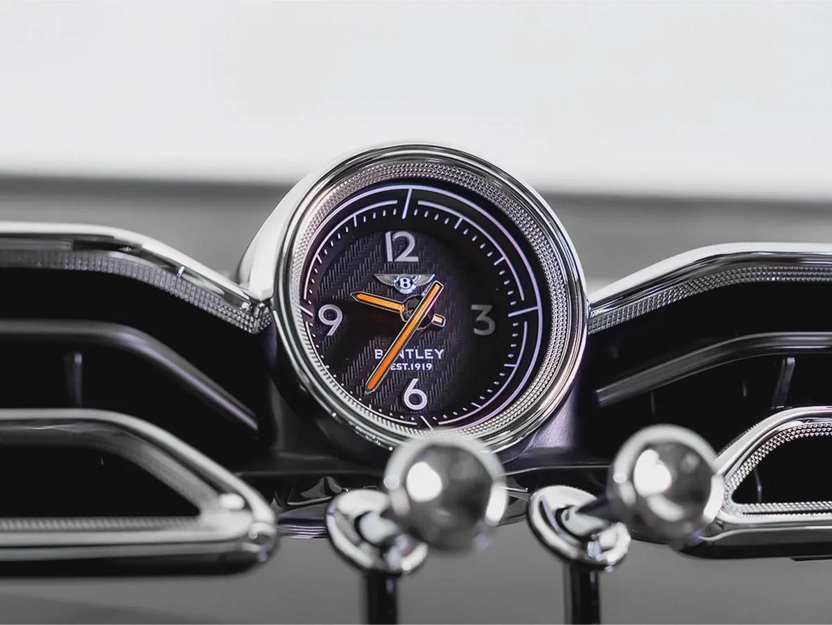 11,783 AED / 60 months | 0% DP | 2022 Bentley Bentayga V8 / Bentley Warranty and Service