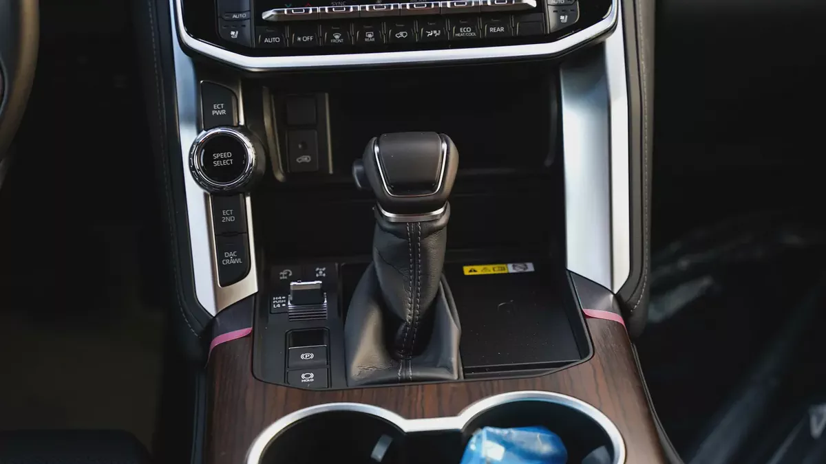 2026 Toyota Land Cruiser GXR 4.0L WITH RADAR GCC Specs-14-14