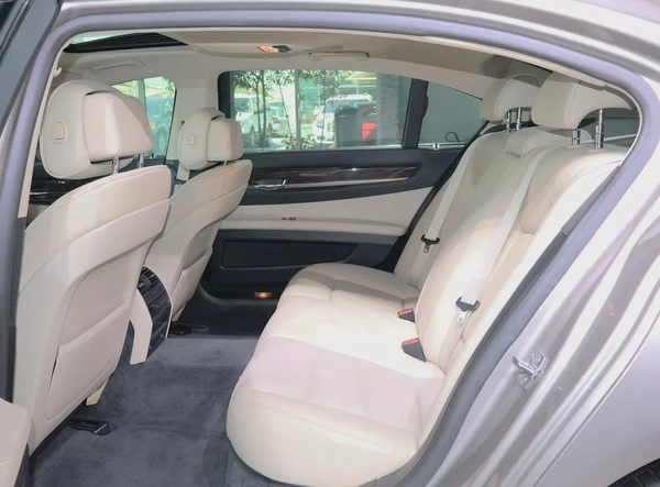 Executive Package . GCC Specs . High Option . Excellent Condition