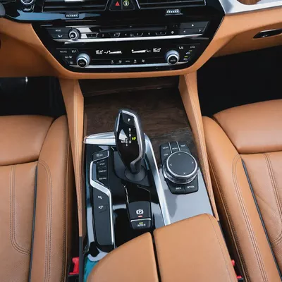 2019 BMW 530i M Sport | GCC Specs | Low Mileage | Pristine Condition-9