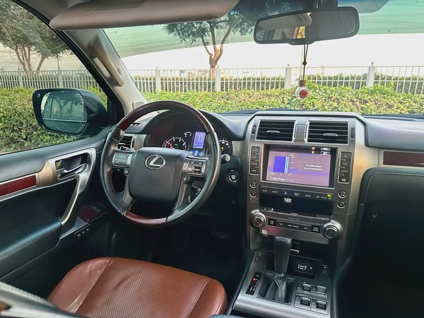 Lexus GX 460 Premier 2015 | GCC Specs | Excellent Condition