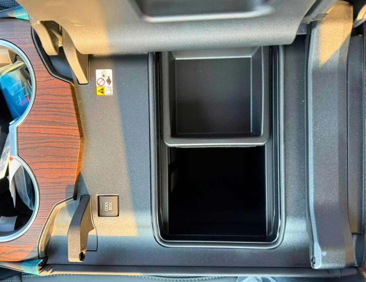 Toyota Land Cruiser VX 3.3L DIESEL TT || REAR ENTERTAINMENT SCREEN / BIG DVD / RADAR / JBL SPEAKERS (CODE # LCDVXS)-24-0