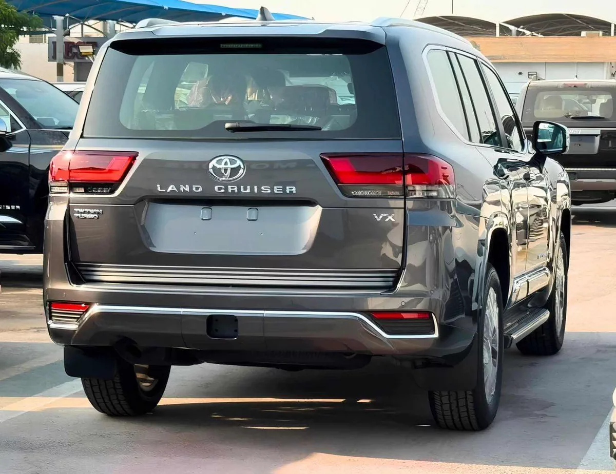 Toyota Land Cruiser VX 3.3L DIESEL TT || REAR ENTERTAINMENT SCREEN / BIG DVD / RADAR / JBL SPEAKERS (CODE # LCDVXS)-3-0