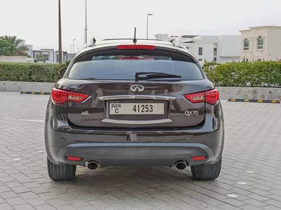 Infiniti QX 70 2017 GCC Full Option TOP With Rear Entertainment Premium Condition With Low KM-16