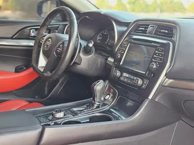 Nissan Maxima SR 2018 | GCC Specs | Full Option TOP Premium Condition Sports Sedan-8