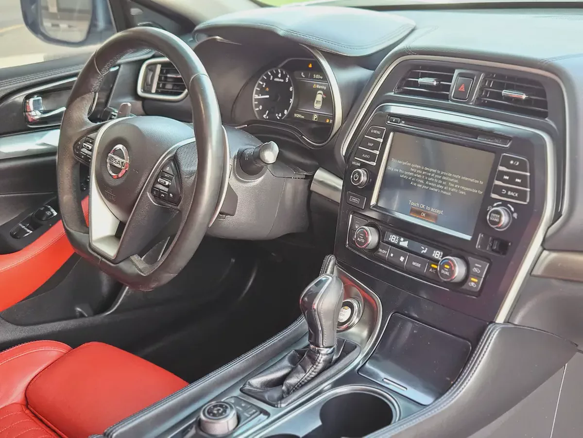 Nissan Maxima SR 2018 | GCC Specs | Full Option TOP Premium Condition Sports Sedan-9-9