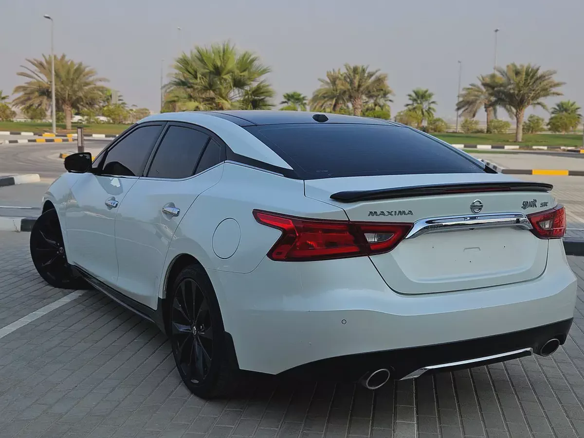 Nissan Maxima SR 2018 | GCC Specs | Full Option TOP Premium Condition Sports Sedan-14-14