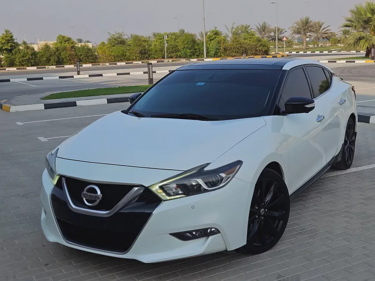 Nissan Maxima SR 2018 | GCC Specs | Full Option TOP Premium Condition Sports Sedan-1-1