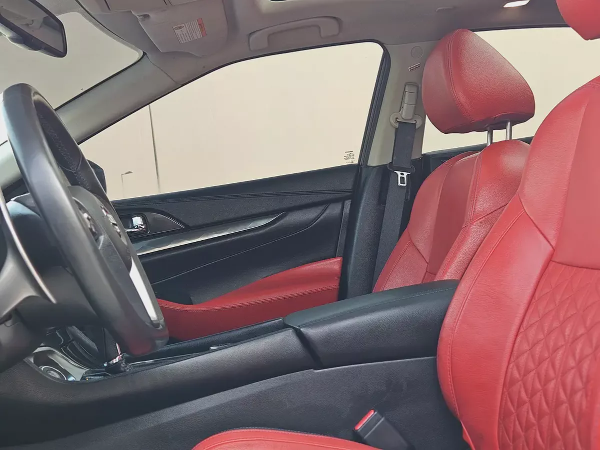 Nissan Maxima SR 2018 | GCC Specs | Full Option TOP Premium Condition Sports Sedan-5-5