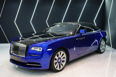 Rolls-Royce Dawn 2017-1