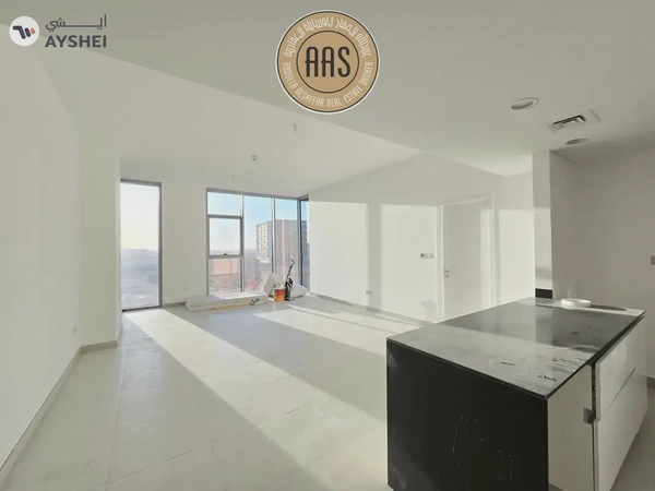 Spacious Apartment ! With All Aminities ! Ready to Move ! Big Size