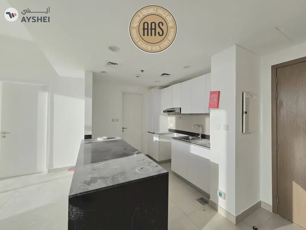 Spacious Apartment ! With All Aminities ! Ready to Move ! Big Size-8-8