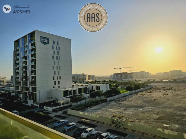Spacious Apartment ! With All Aminities ! Ready to Move ! Big Size